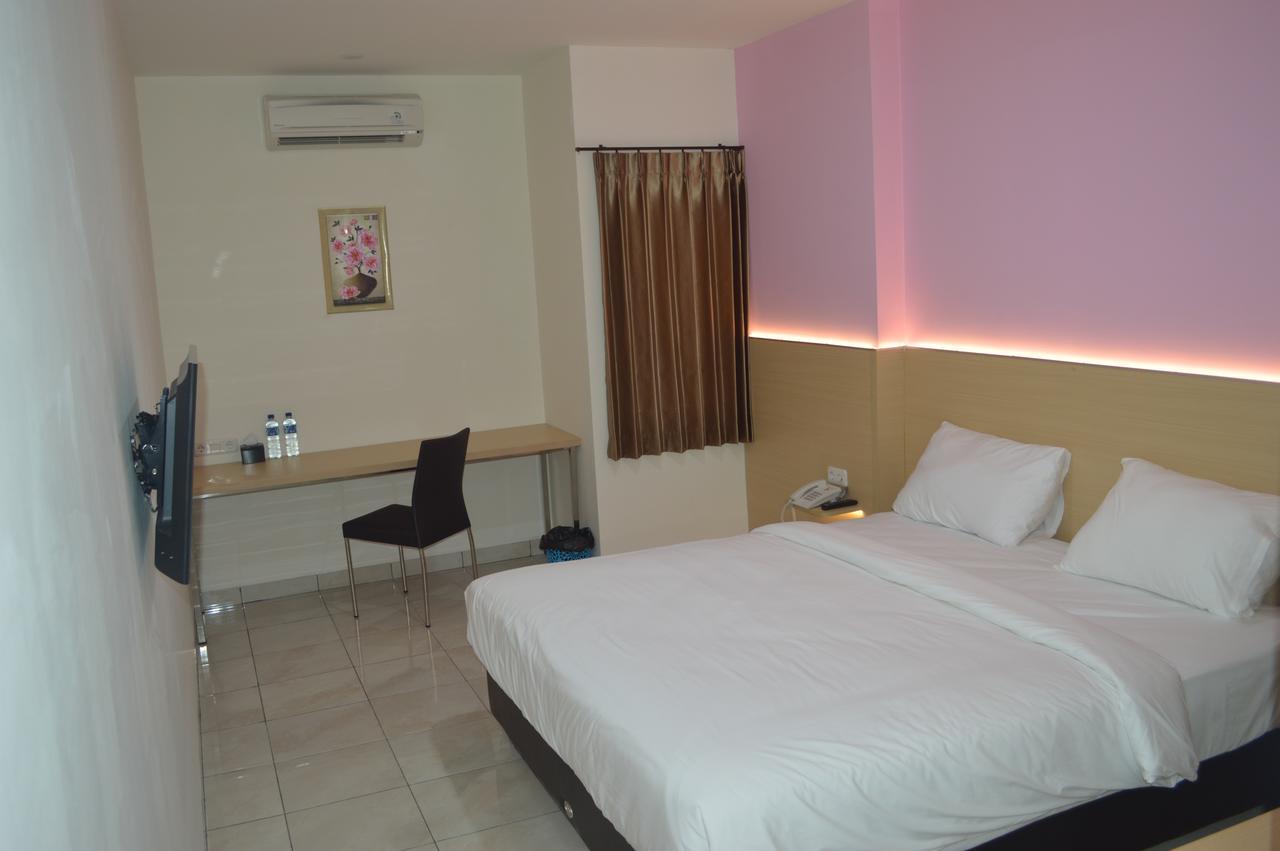 I&M Hotel Surabaya Dış mekan fotoğraf